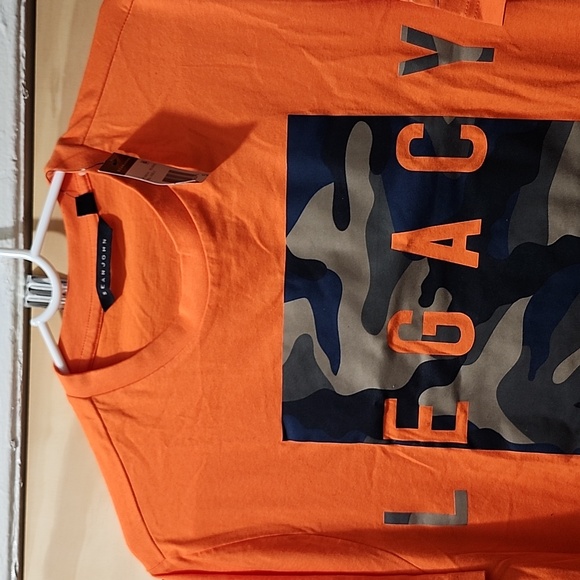 Tshirt - Picture 2 of 2